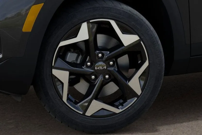 2025 Kia Seltos EX photo 1