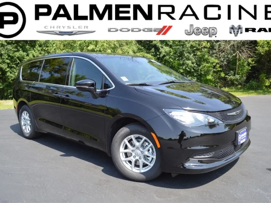 2025 Chrysler Voyager LX photo 1