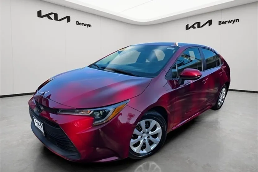 2024 Toyota Corolla LE photo 1
