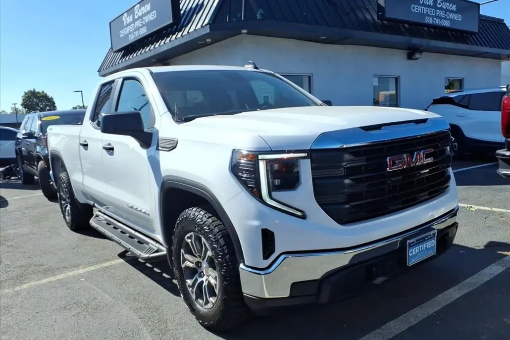 2025 Gmc Sierra Base photo 1