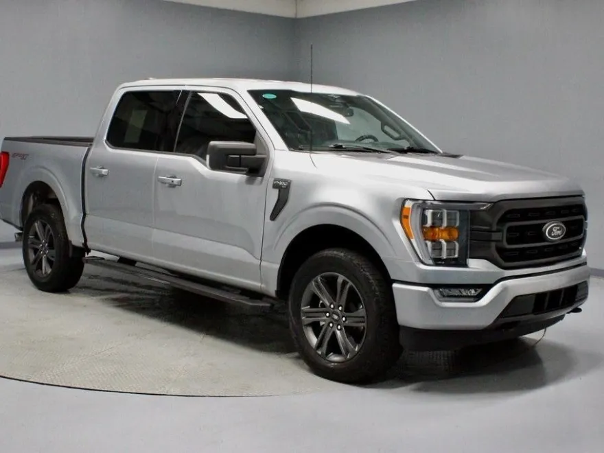 2023 Ford F-150 XLT photo 1