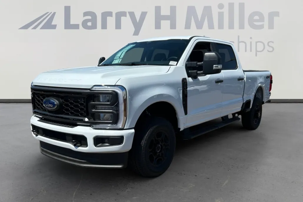 2025 Ford F-350 XL photo 1