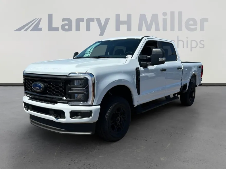 2025 Ford F-350 XL photo 1