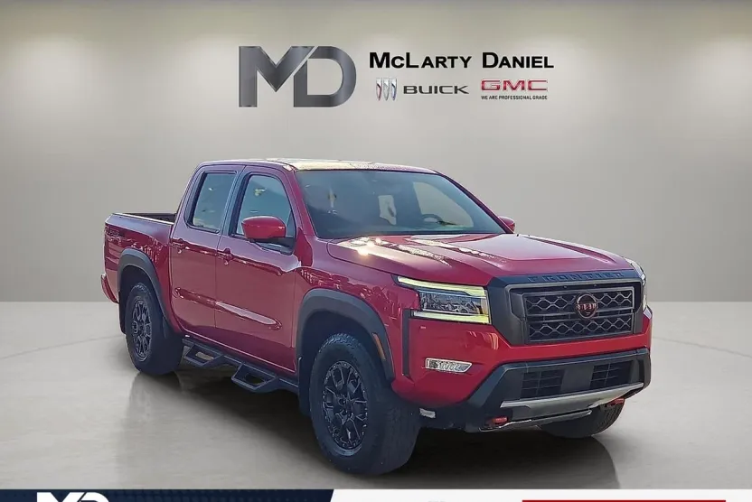 2024 Nissan Frontier photo 1