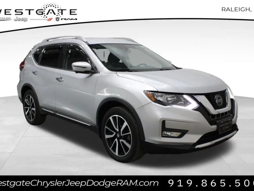 2020 Nissan Rogue SL photo 1