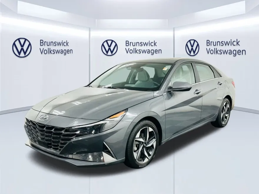 2023 Hyundai Elantra Limited photo 1