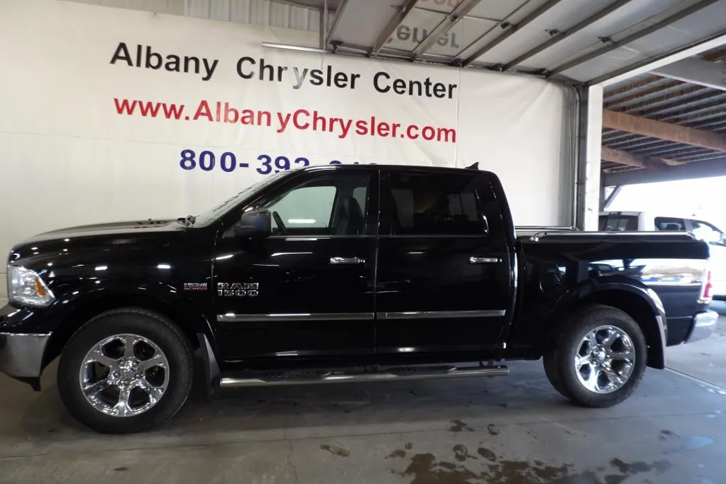 2014 Ram 1500 Laramie photo 1