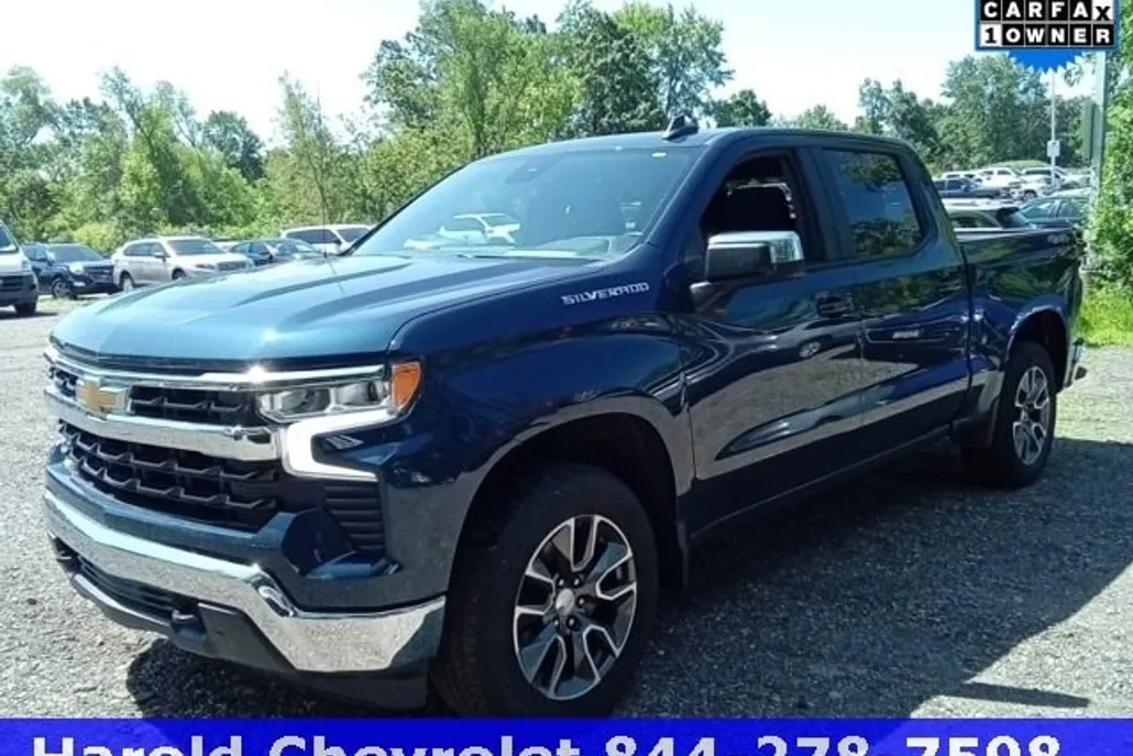 2022 Chevrolet Silverado 1500 LT photo 1