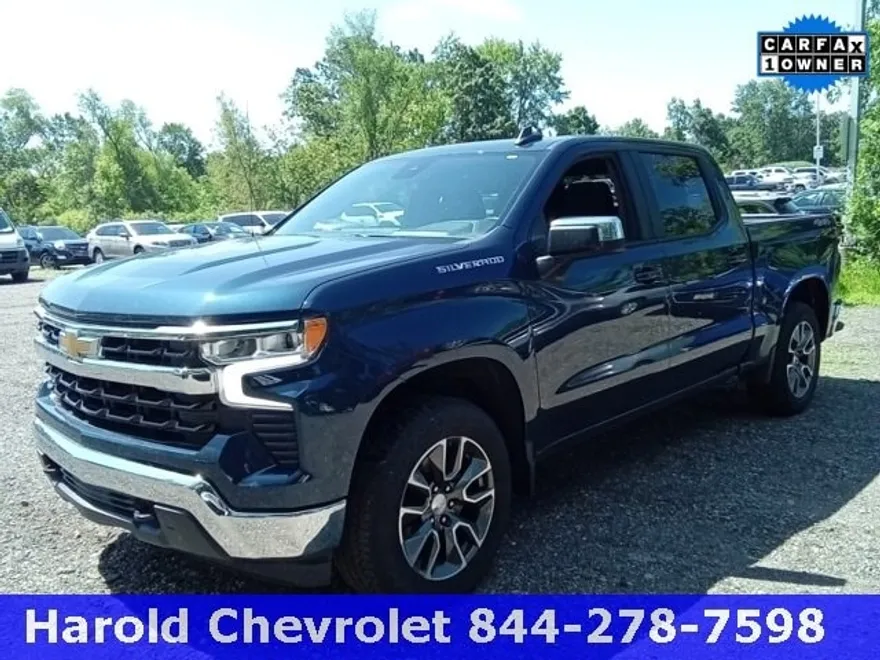 2022 Chevrolet Silverado 1500 LT photo 1