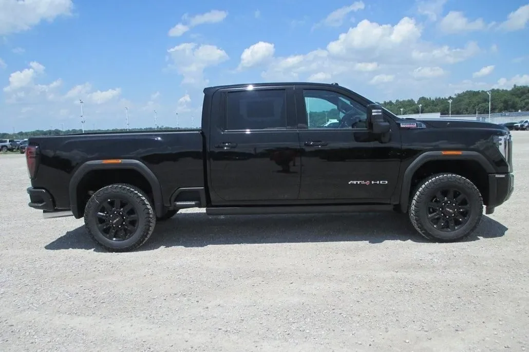2025 Gmc Sierra 2500 HD AT4 photo 1