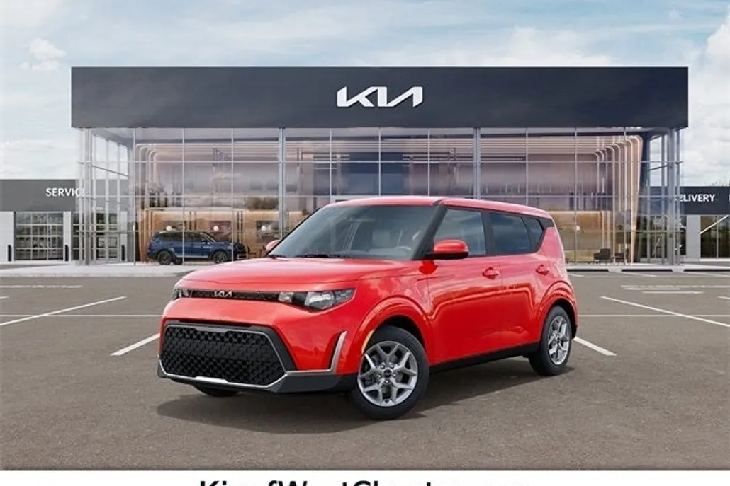 2025 Kia Soul LX photo 1