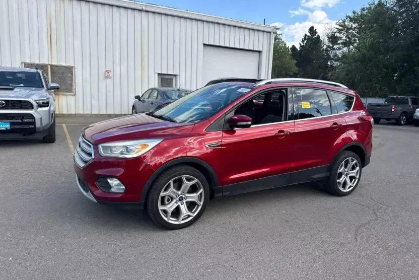 2018 Ford Escape Titanium photo 1