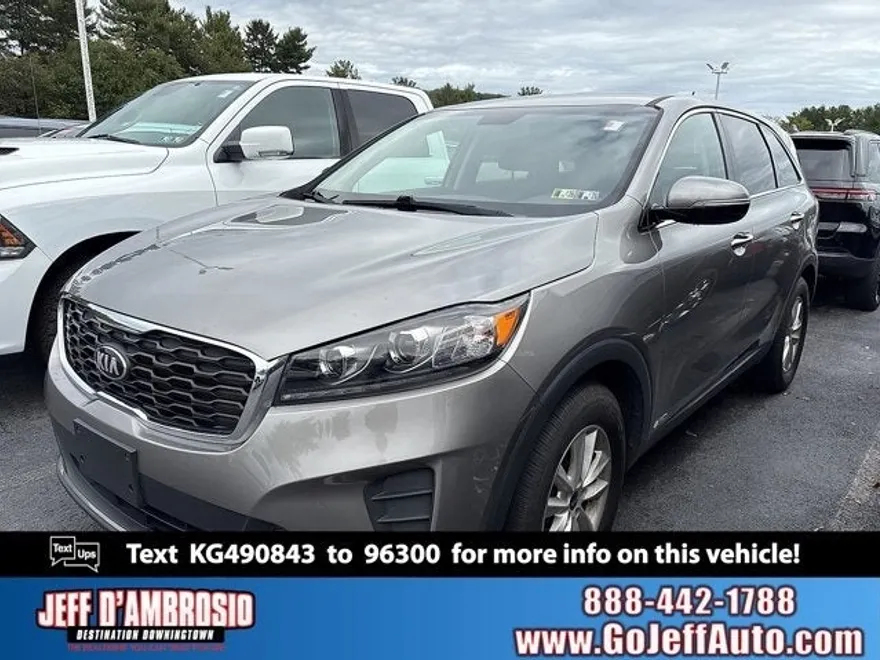 2019 Kia Sorento LX photo 1