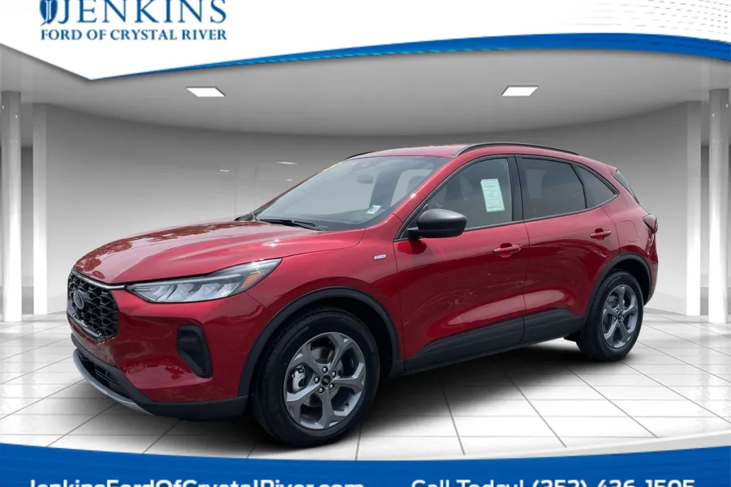2025 Ford Escape ST-Line photo 1
