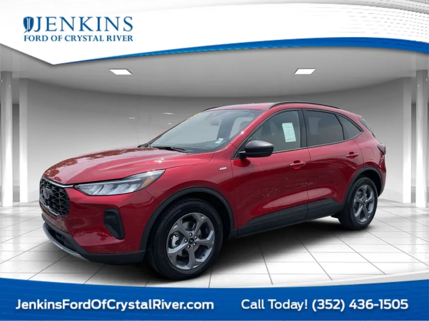 2025 Ford Escape ST-Line photo 1