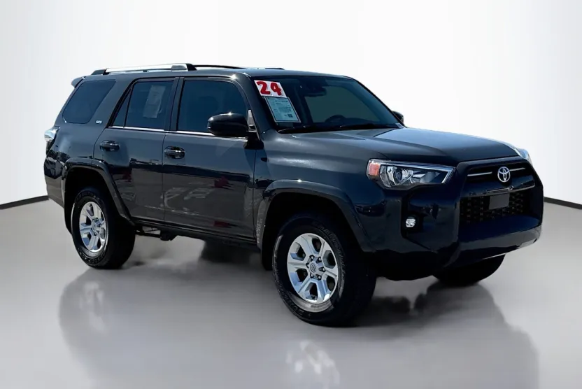 2024 Toyota 4Runner SR5 photo 1
