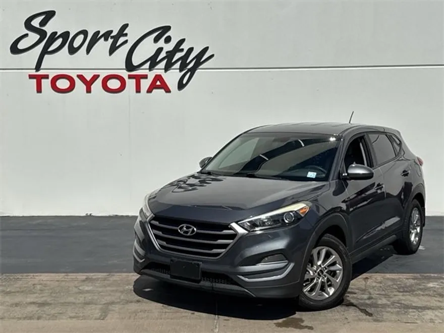 2017 Hyundai Tucson SE photo 1