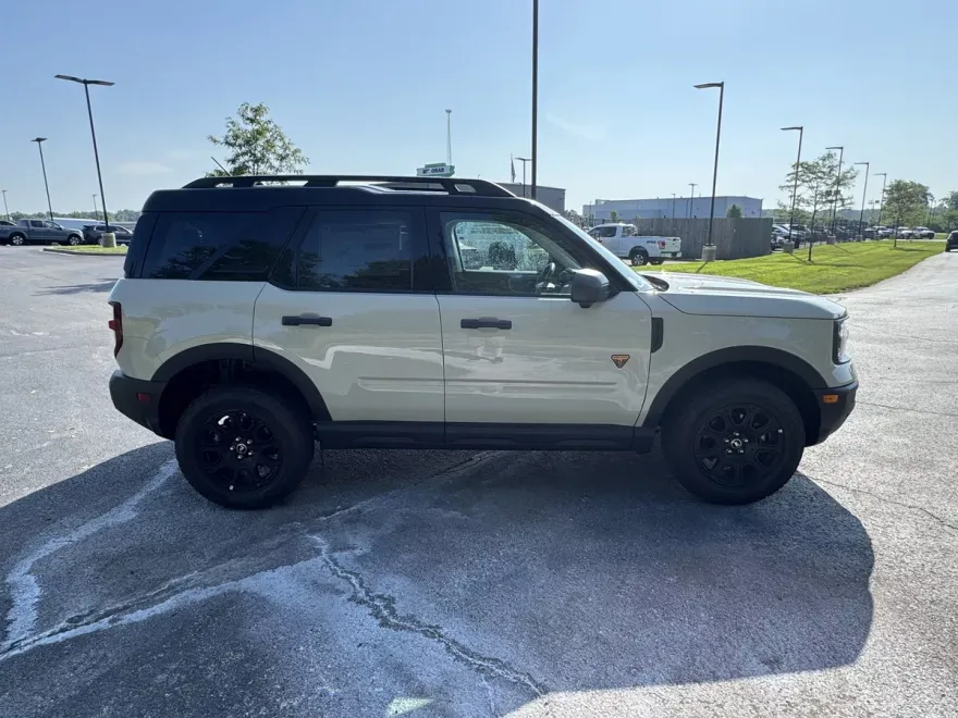 2025 Ford Bronco Sport Badlands photo 1