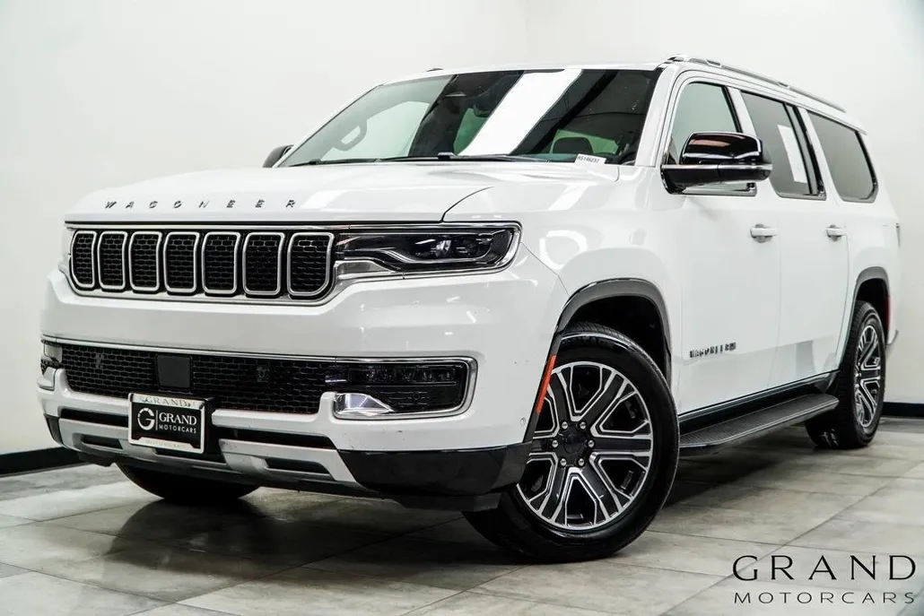 2024 Jeep Wagoneer L Series II photo 1