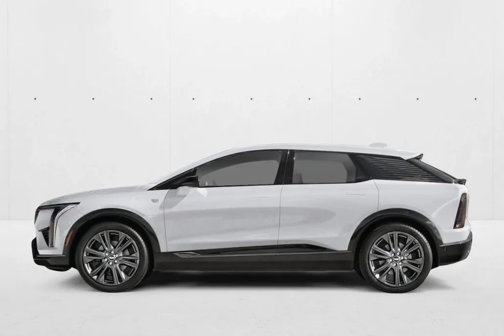 2026 Cadillac Optiq Luxury photo 1