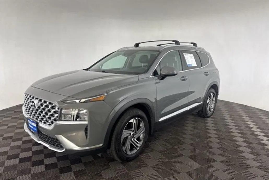 2022 Hyundai Santa Fe SEL photo 1