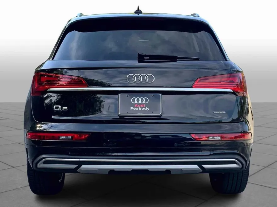 2022 Audi Q5 Premium Plus photo 1