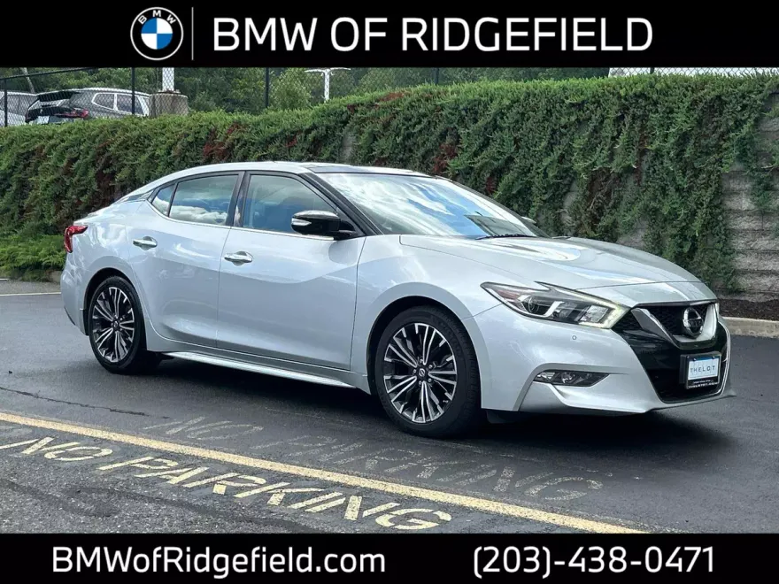 2017 Nissan Maxima Platinum photo 1
