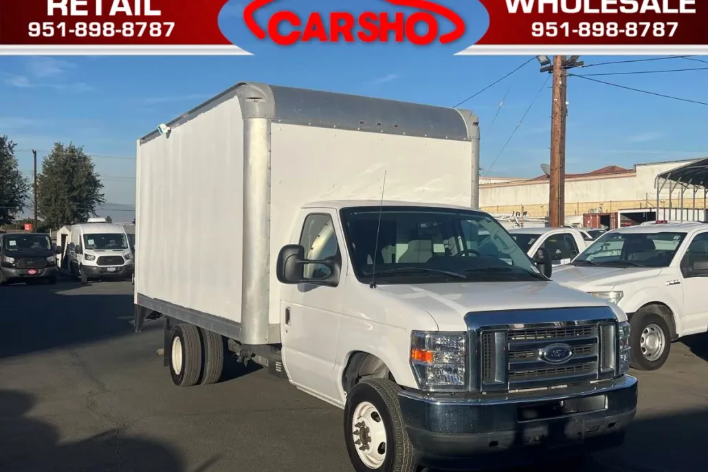 2022 Ford E-450 photo 1