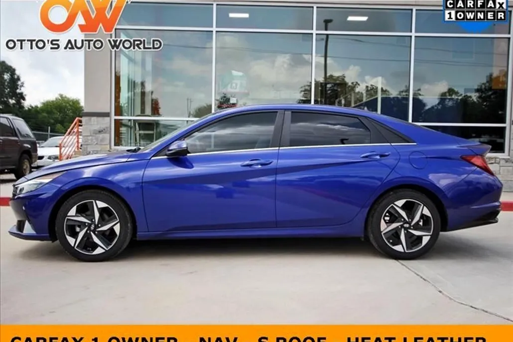2023 Hyundai Elantra Limited photo 1