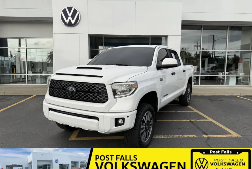 2018 Toyota Tundra SR5 photo 1