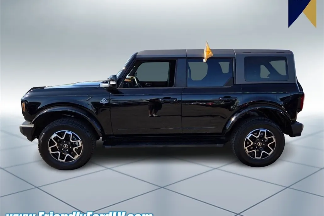 2024 Ford Bronco Outer Banks photo 1