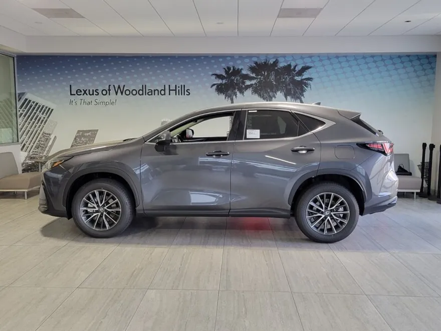 2026 Lexus NX 350 photo 1
