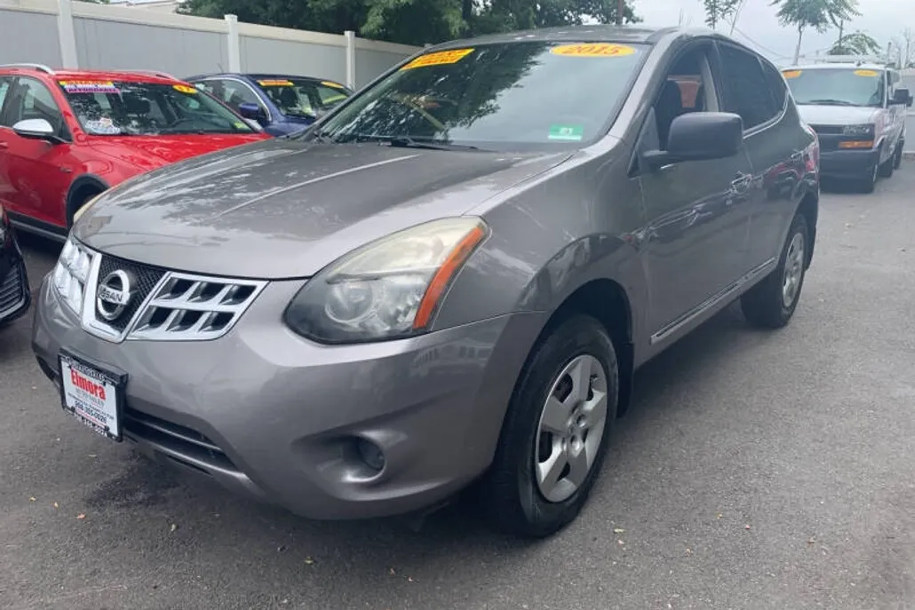 2015 Nissan Rogue Select S photo 1