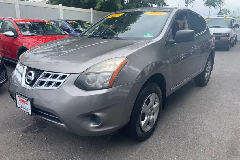 2015 Nissan Rogue Select S photo 1