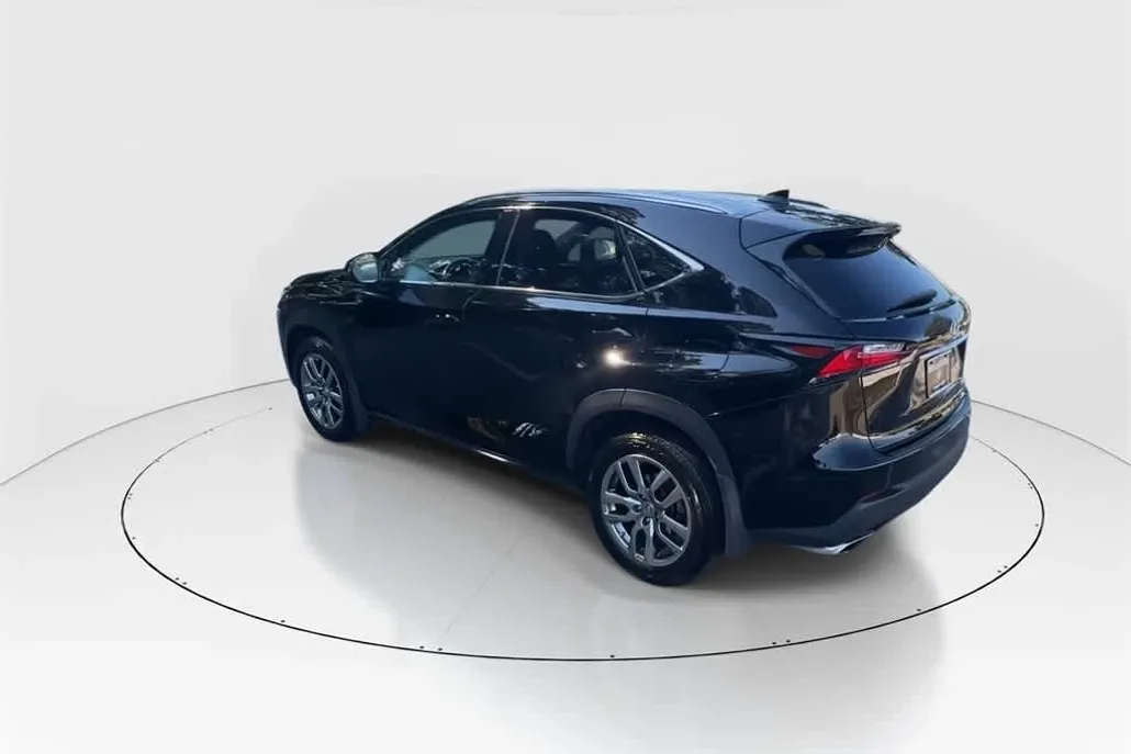 2015 Lexus NX 200t Luxury photo 1