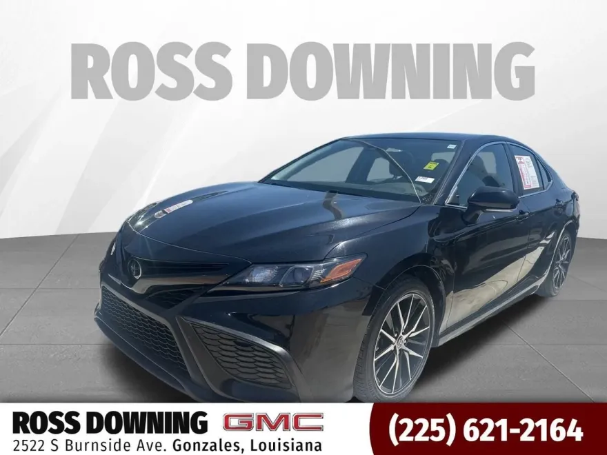 2023 Toyota Camry SE photo 1