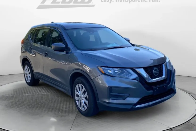 2019 Nissan Rogue S photo 1