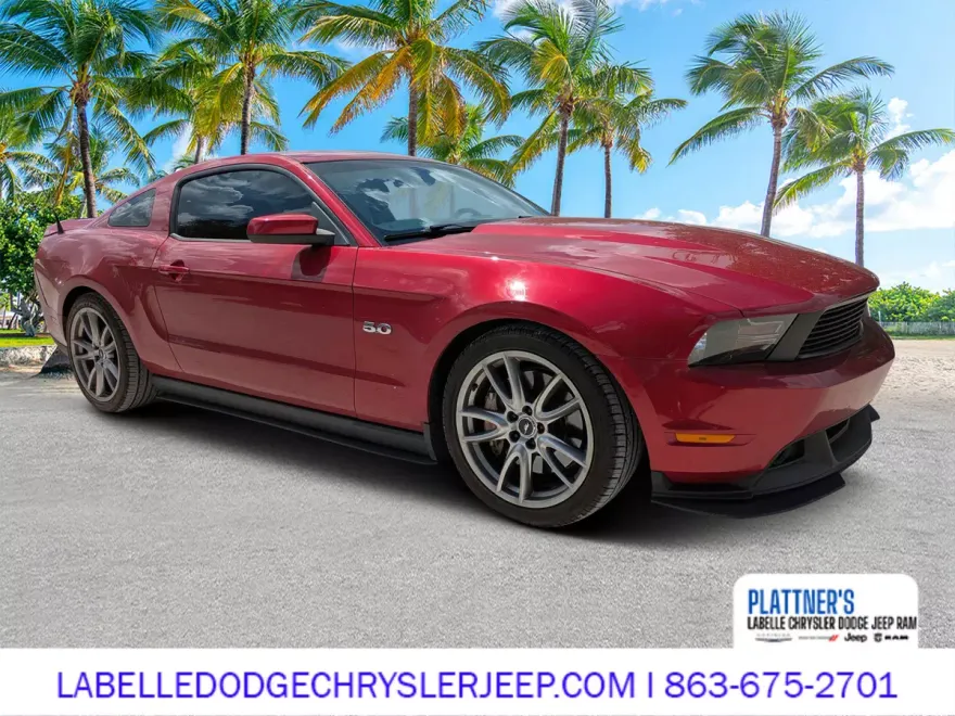 2012 Ford Mustang GT Premium photo 1