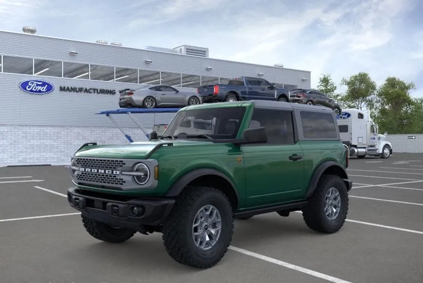 2025 Ford Bronco Badlands photo 1