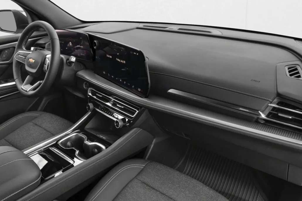 2026 Chevrolet Traverse photo 1