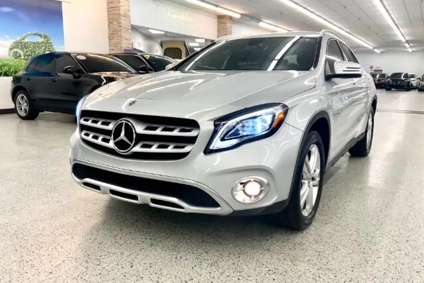 2019 Mercedes Benz GLA 250 photo 1