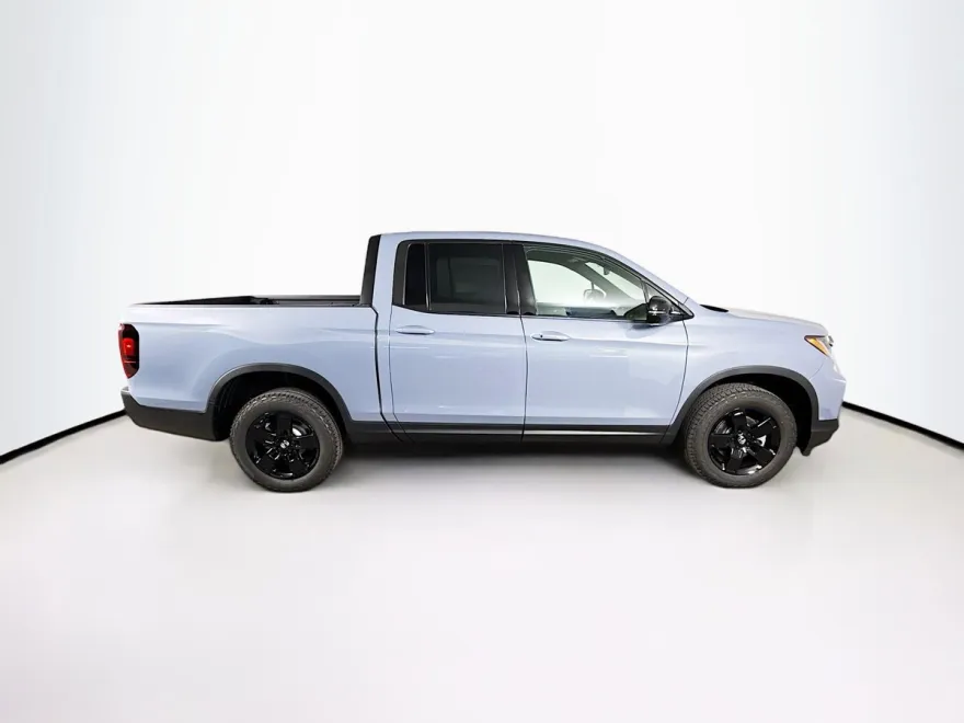 2026 Honda Ridgeline Black Edition photo 1
