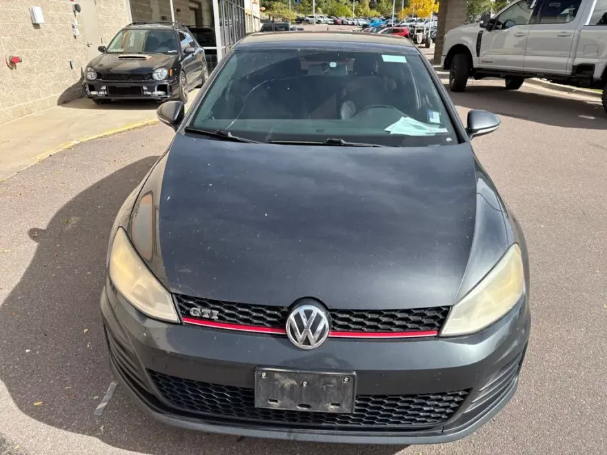 2015 Volkswagen Golf GTI photo 1
