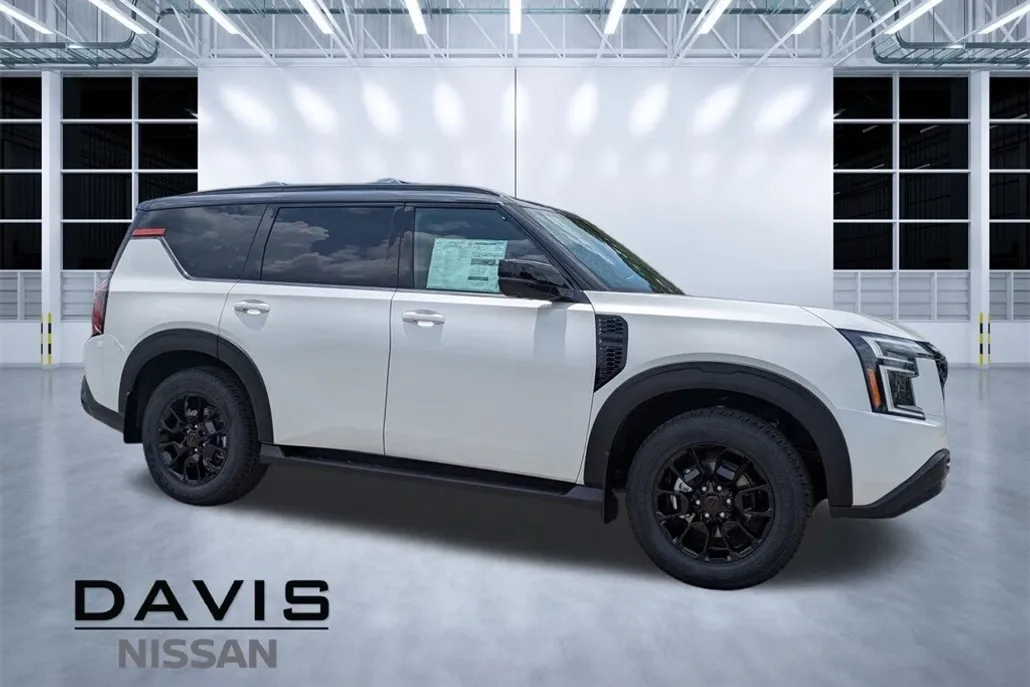 2025 Nissan Armada photo 1
