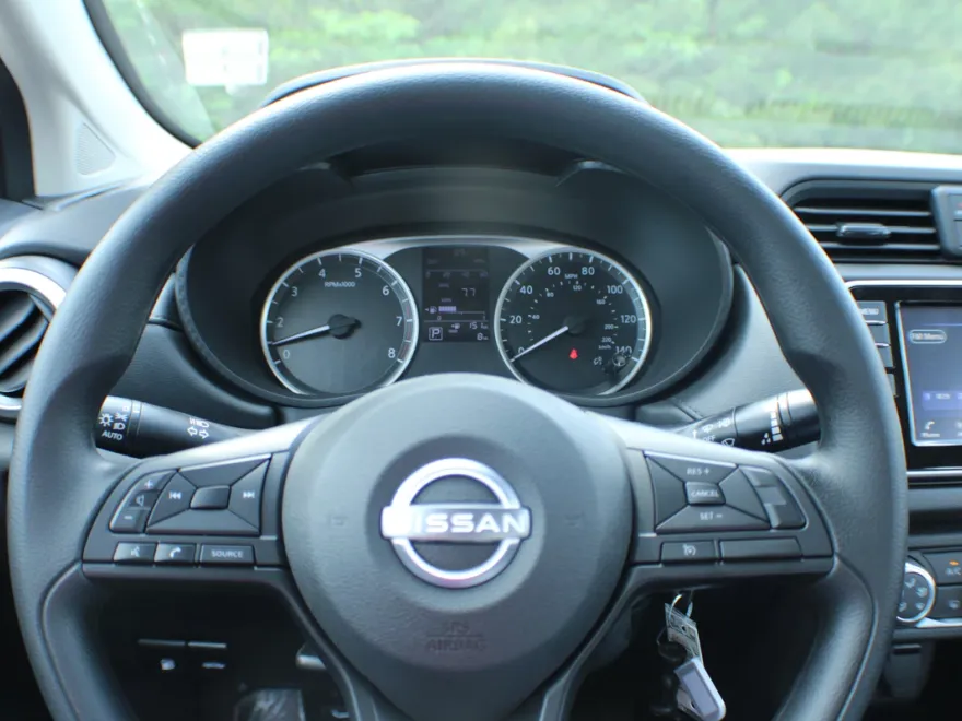 2025 Nissan Versa S photo 1
