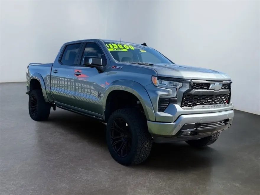 2025 Chevrolet Silverado 1500 RST photo 1