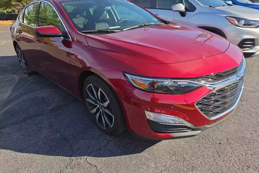 2024 Chevrolet Malibu RS photo 1