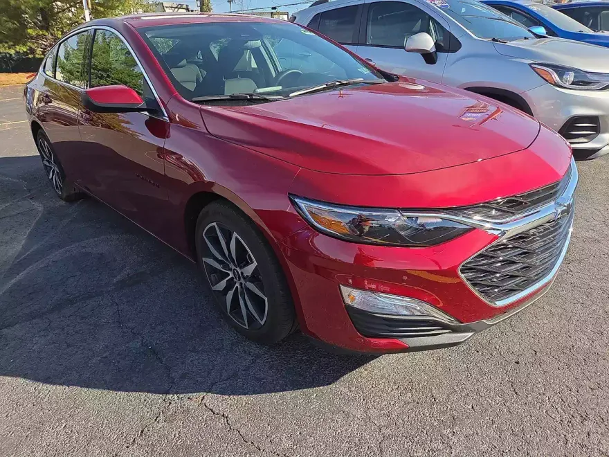 2024 Chevrolet Malibu RS photo 1