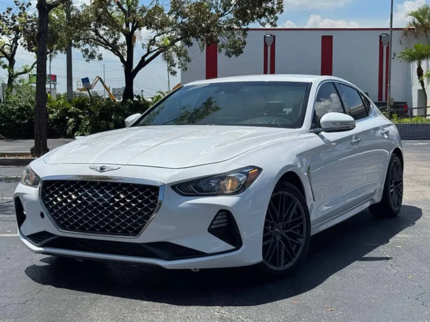 2019 Genesis G70 2.0T Advanced photo 1