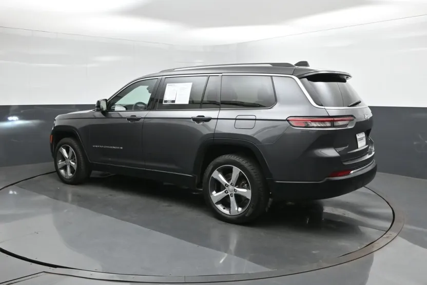 2021 Jeep Grand Cherokee Limited photo 1